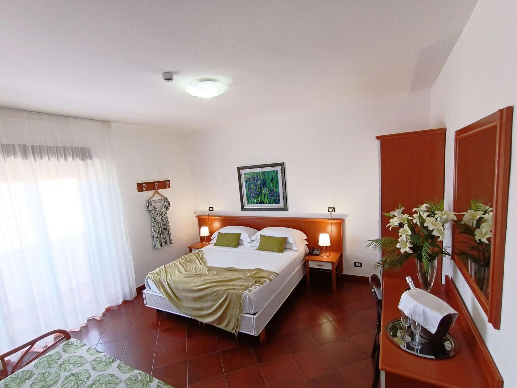 Hotel Martello LMP Exterior foto